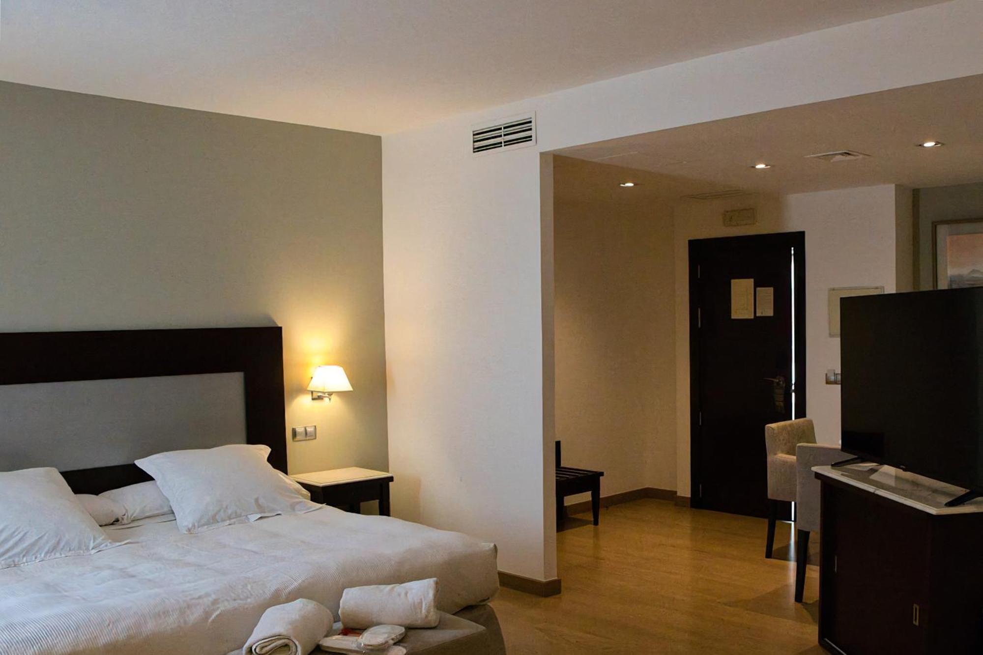 King Suite Spa Bath